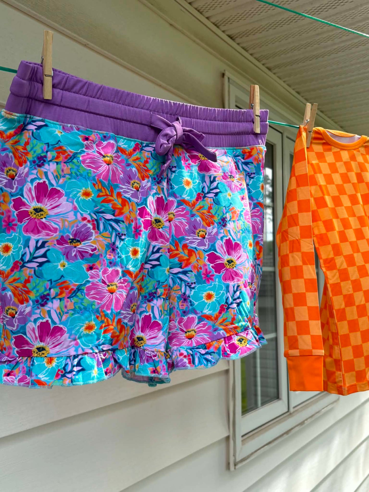 petal pop mama shorts